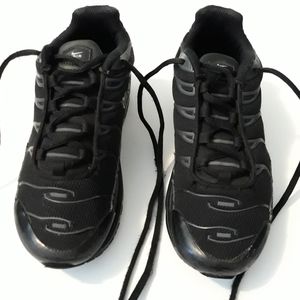 Nike Air Max Plus Little Kid's Size 2Y
